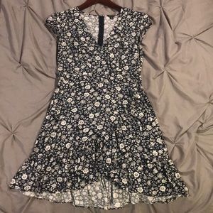 Elegant floral picnic dress